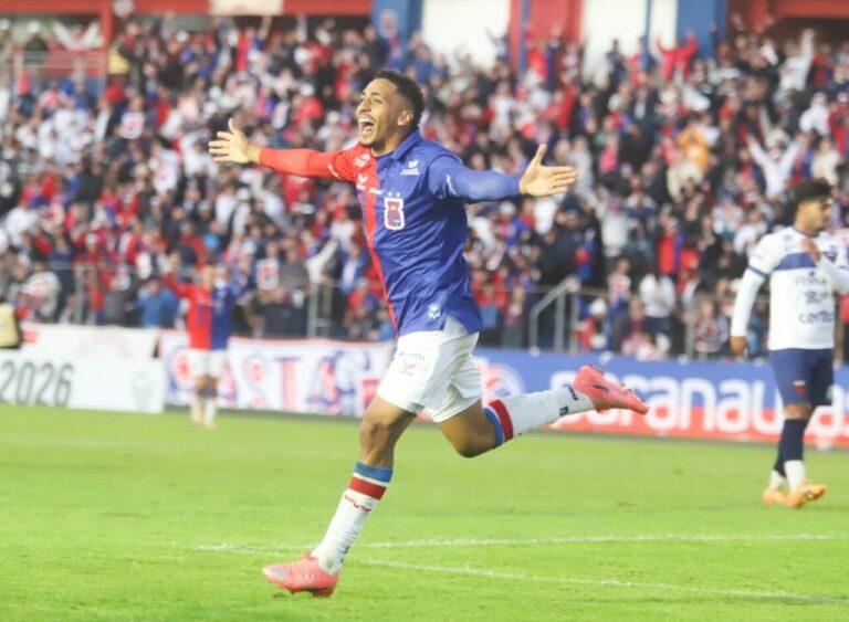 paraná clube goleia toledo e assume liderança absoluta na segundona 2026