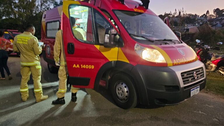 Mulher é esfaqueada ao defender namorado em briga com traumatismo craniano em Curitiba