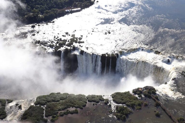 Paraná destaca-se como melhor destino de ecoturismo e hotel de luxo do Brasil