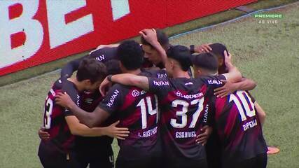 Trio decisivo sai do banco para manter força do Athletico em casa