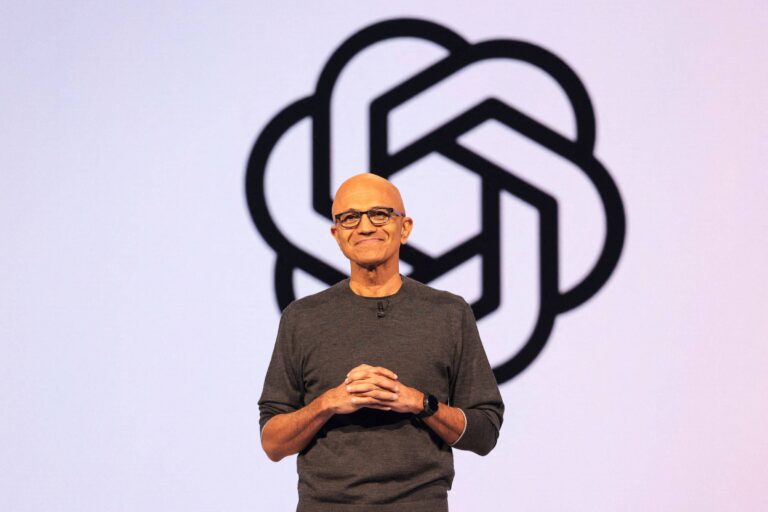OpenAI e Microsoft revisam parceria para ampliar autonomia e receita