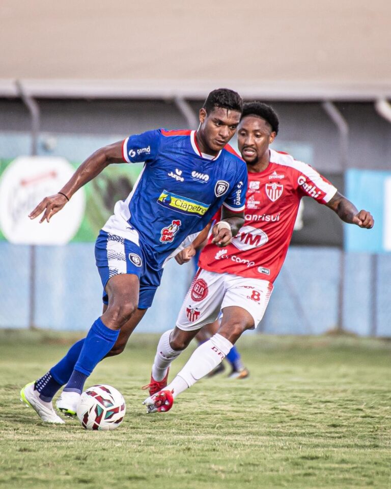 Joinville vira sobre Cianorte e mantém invencibilidade na série d